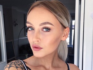 Rémisztő! Ez történt a balerinával, aki minden nap kontyban hordta a haját