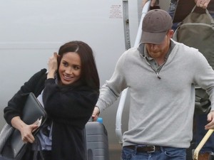 Felszabadultan: Harry és Meghan nagyon boldognak látszanak az új fotókon