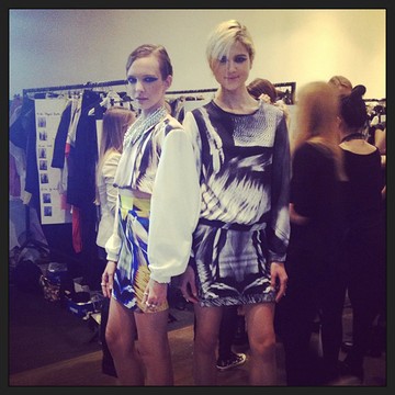 A Fashion Week Budapest két sztármodellje: Srej Zsófi (Icon) és Kondás Kata (VM).