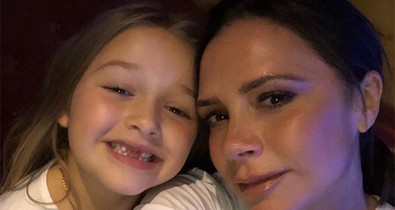 Az állatvédők nagyon kiakadtak a cuki Harper Beckham lovaglós fotóján