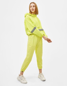 Összecsomagolható dzseki - 8,995 Ft Bershka