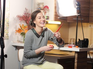 Takács Nóra: Egy gallér a szürke szettet is feldobja