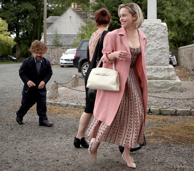 Emilia Clarke és Peter Dinklage