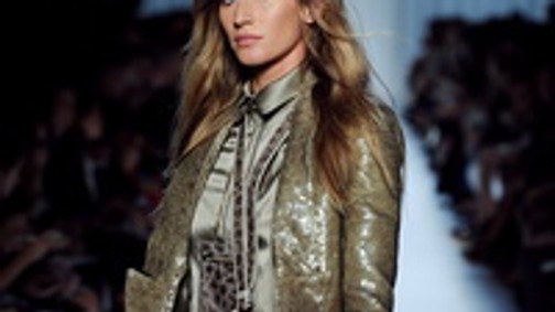 Gisele Bündchen visszatért a kifutóra!