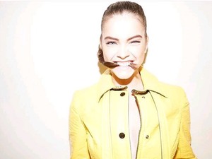 Hajszálak a hajkefében és a pulóveren?