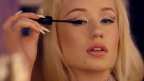 Iggy Azalea megváltoztatja az életünket
