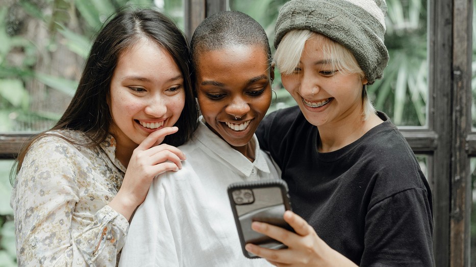 Ezt az 5 italt jobb elkerülni, ha fehér fogakra vágysz