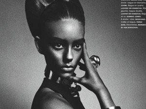 Rasszizmussal vádolják a divatmagazint