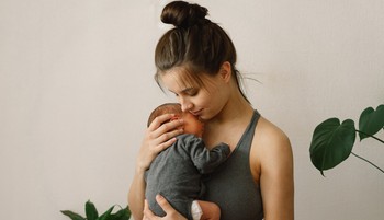 Ez a dolog már újszülött kortól segíti a kötődést, mégsem tud róla sok szülő