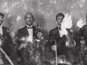 53 percnyi tömény érzelem: megjelent a Coldplay várva várt albuma!