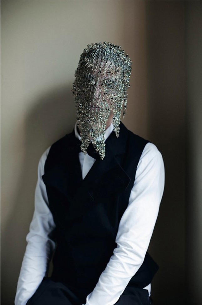 Dazed & Confused, 2009 november.