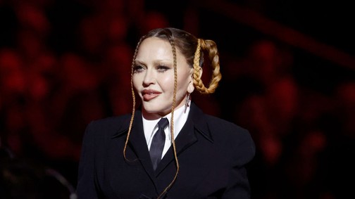 A 65 éves Madonna meztelenruhájától azonnal zavarba jössz!