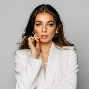 Ásványi Laura Jázmin