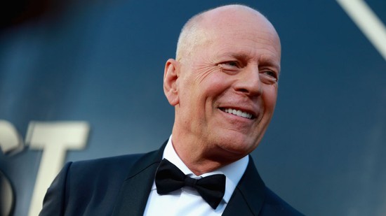Bruce Willis friss videóját nem tudod sírás nélkül végignézni: szívszorító gesztust tett a demenciával küzdő színész