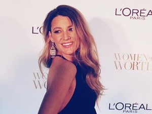 Blake Lively egyre kerekebb és gyönyörűbb