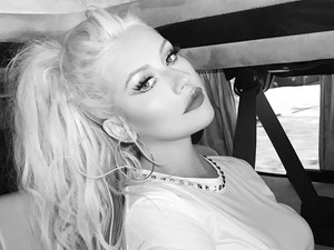 Tuti, hogy nincs szexibb most Christina Aguilera Instagram oldalánál
