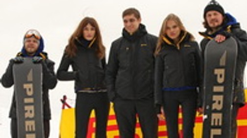 Topmodellek, Formula-1 és trendi ruhák