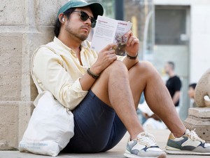 Valódi ünnep vagy könyvpiaci illúzió? A 2025-ös Ünnepi Könyvhét belülről