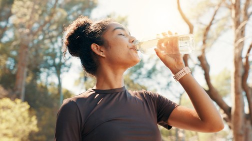 Probiotikum vagy almaecet? Kiderült, melyik tesz jobbat a bélműködésnek
