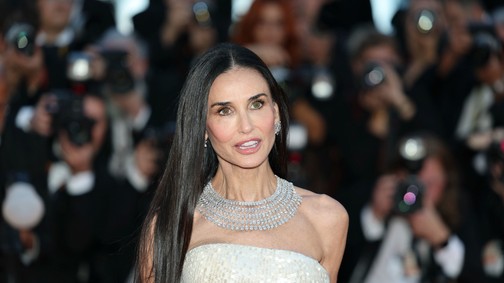 Demi Moore élete legszebb ruhájában perzselte fel a cannes-i filmfesztivál vörös szőnyegét