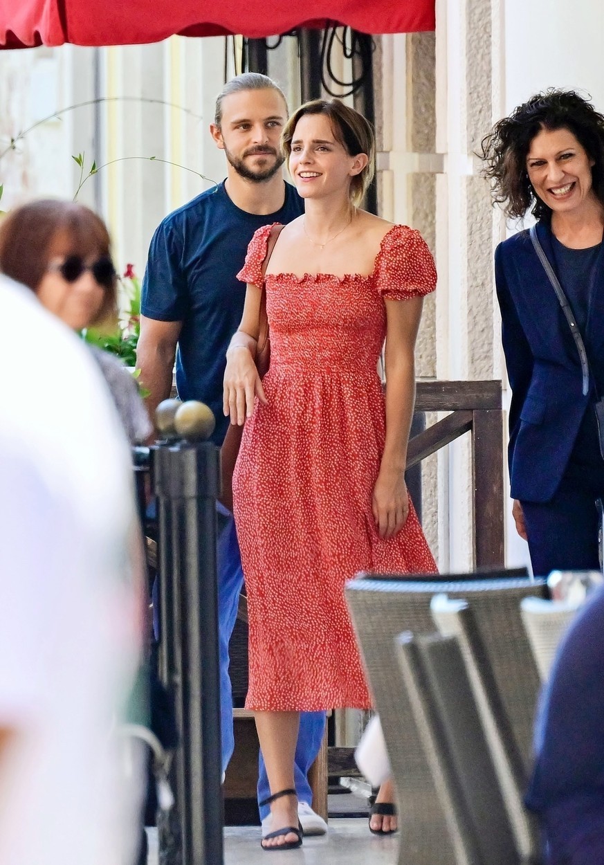 Emma Watson nyári ruháit azonnal megirigyeljük