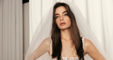 Még keresed a tökéletes menyasszonyi ruhát? A Daalarna legújabb kollekciójának darabjaitól azonnal esküdni támad kedved!