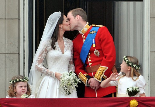 14 őrülten szerelmes fotó Katalin hercegné és Vilmos herceg házasságának 14 évéből: olvadásveszélyre felkészülni