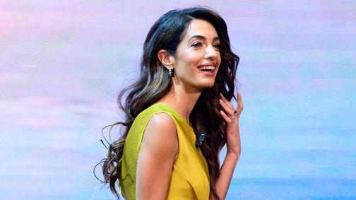 Így tartja magát formában Amal Clooney, meglepő fogással indítja a napot George Clooney felesége