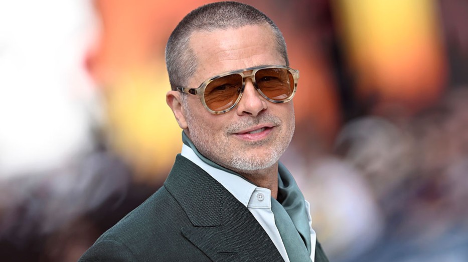 Brad Pitt furcsa perbe keveredett
