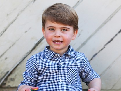 Újabb bűbájos fotók jöttek ki Lajos hercegről, aki ma töltötte be a két évet