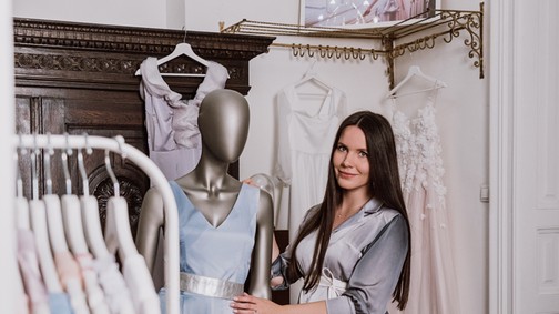 Gyergyák Móni mai ruhája a legújabb kollekciójából való