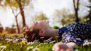 Mutatjuk, hogyan légy jelen tudatosan a testedben, felszabadítva végre az elmédet