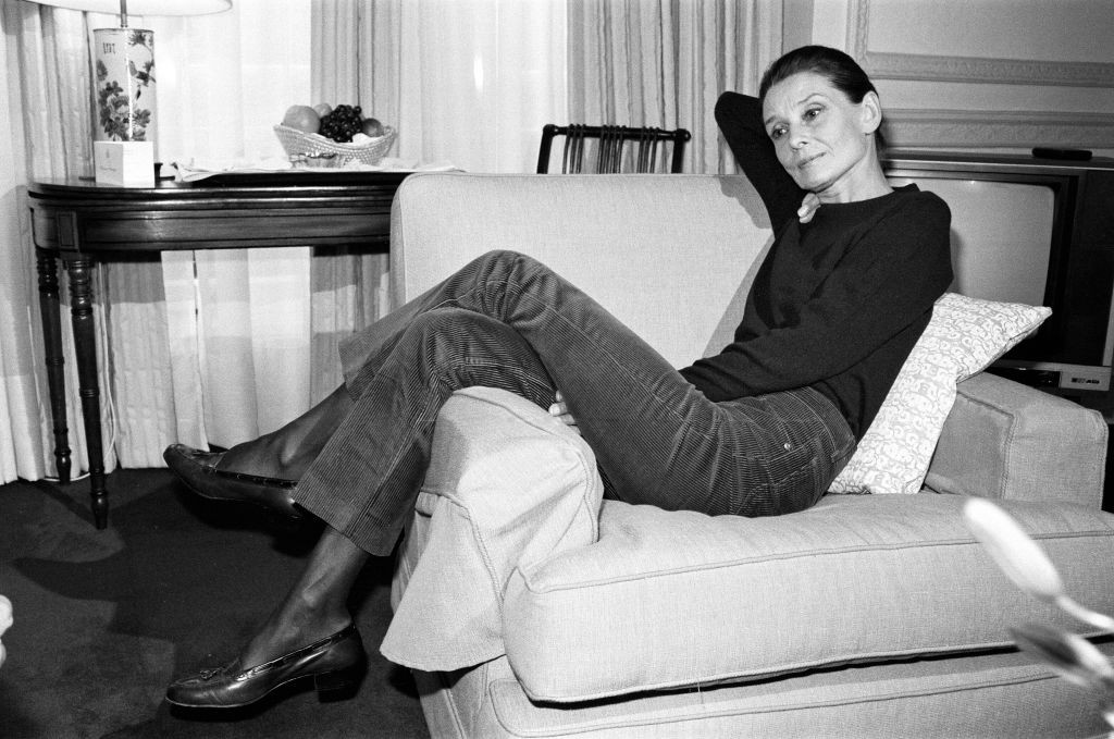 Karrierje csúcsán fokozatosan visszavonult a forgatástól, hogy a fiaira és a jótékonykodásra koncentrálhasson. 