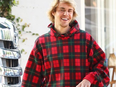 Ezt látnod kell: Justin Bieber egy kávézóban twerkel!