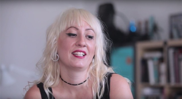 GLAMOUR 2 Szék: Interjú Mojzes Dóra divattervezővel