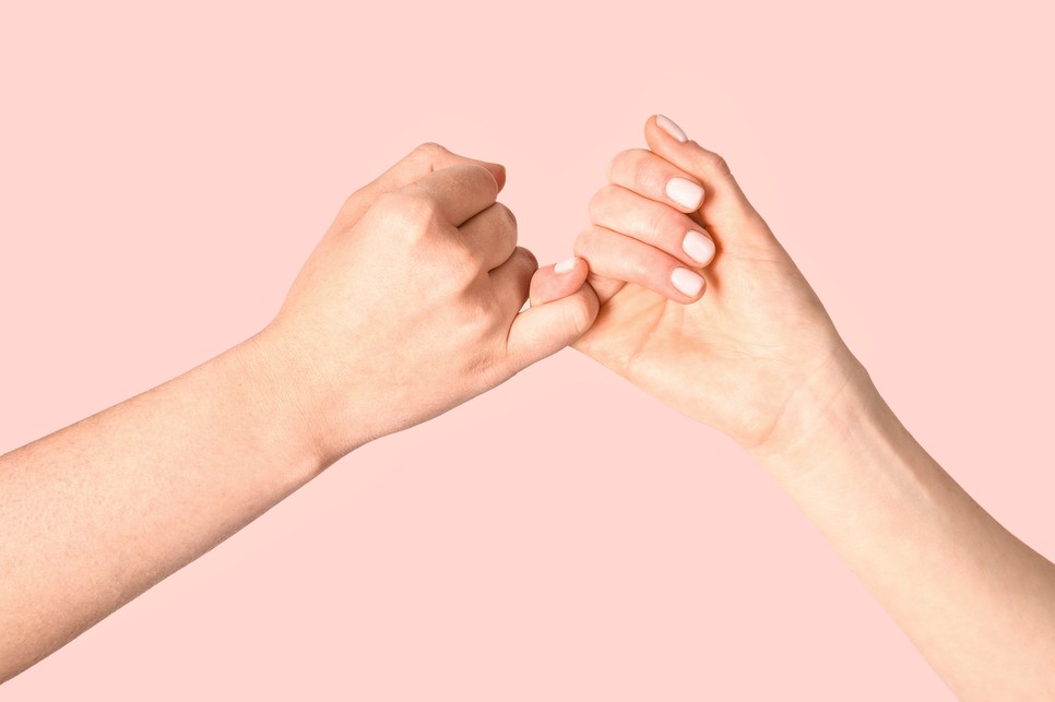 Általános iskolában kinéztem magamnak valakit, odaballagtam hozzá és megkérdeztem tőle, hogy lenne-e a legjobb barátnőm, ő pedig igent mondott - nár így menne ez felnőttként is!