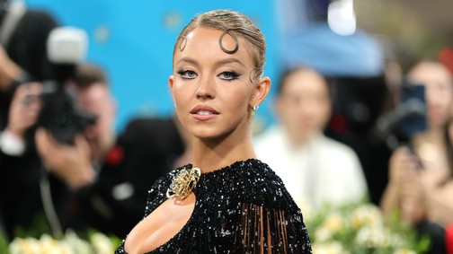 Sydney Sweeney fellázadt a Met-gála témája ellen, mégis tarolt