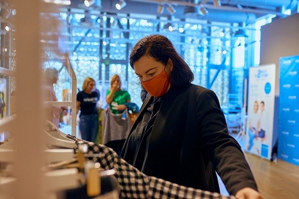 11,2 millió forint gyűjtöttek a rászoruló lányoknak az idei UNICEF Pop-Up Store-on