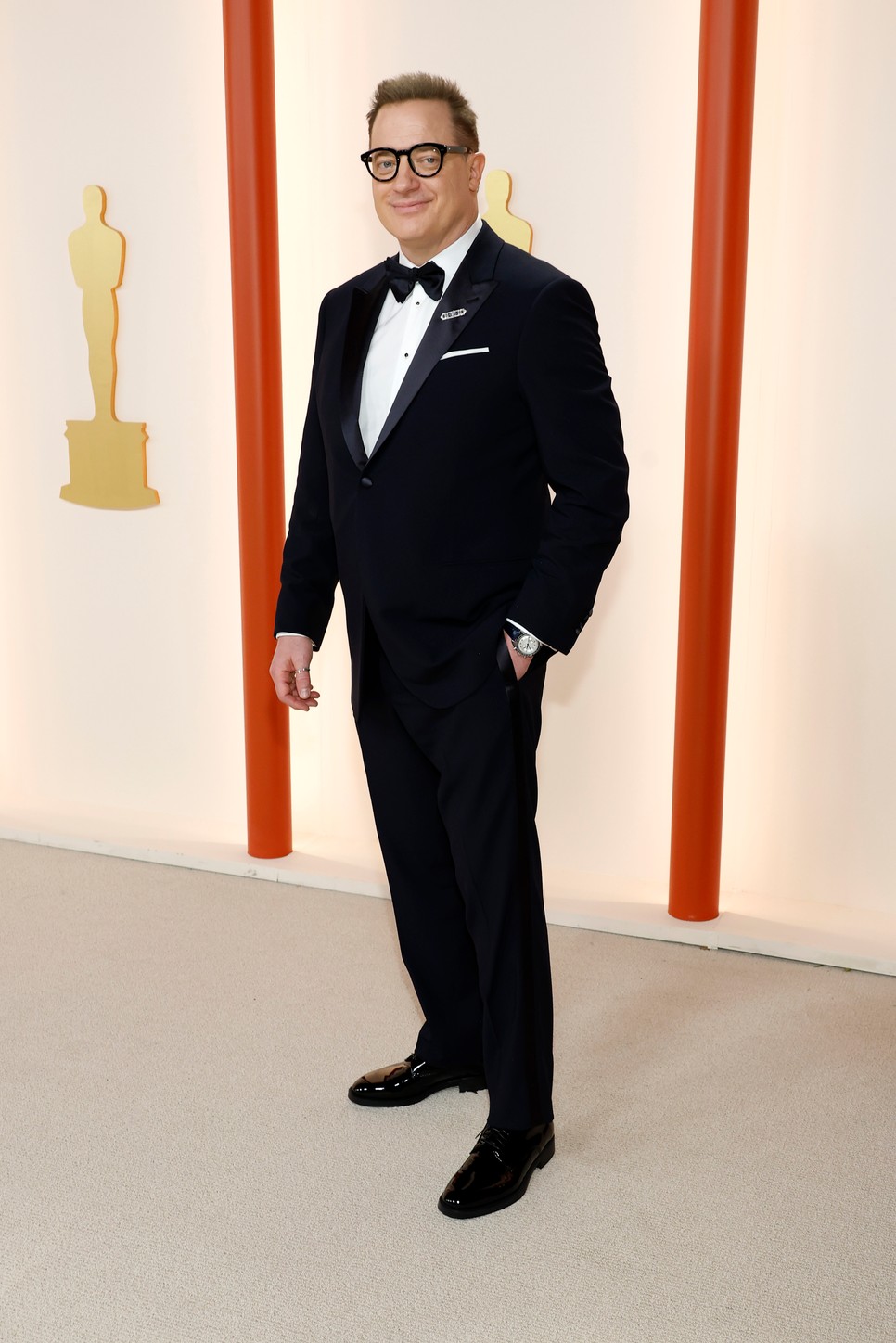 Brendan Fraser a 2023-as Oscar-gála vörös szőnyegén