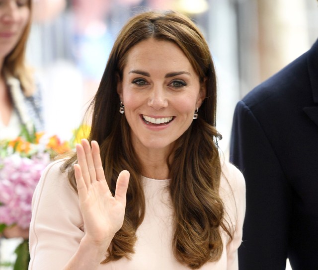 kate middleton, hercegné, katalin hercegné, vilmos herceg, lela rose, ruha