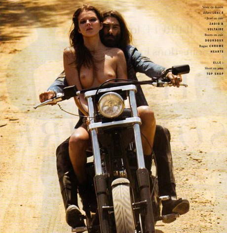 Egy kis meztelenkedés a motoron, Patrick Petitjean a hajléktalan külsejű sofőr!