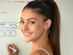 Kulcsár Edina annyira szereti ezt a felsőt, hogy van belőle 20-30 darab a szekrényében