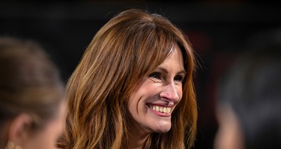 Micsoda nő! Julia Roberts elképesztően rövid szettben lépett a vörös szőnyegre