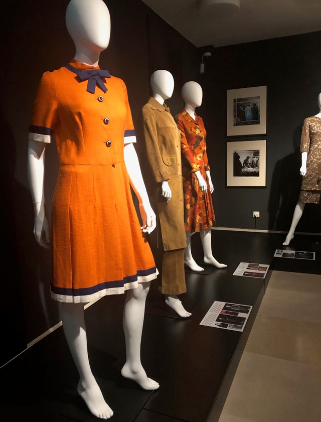 Luxus, divat, vasfüggöny: Rotschild Klára kiállítás nyílt