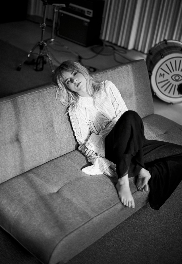 Odett az új H&M kollekció darabjaiban