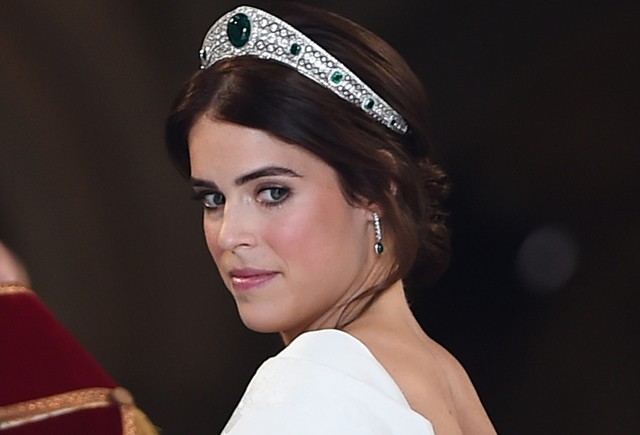 Hű: Eugénia hercegnő szándékosan mutatta meg műtéti hegét az esküvőjén