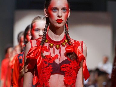 A Romani Design új kollekciója újra megmutatta a roma kultúra értékeit