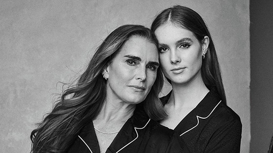  Brooke Shields a Victoria's Secret anyák napi kampányában a lányával, Grier Henchy-vel