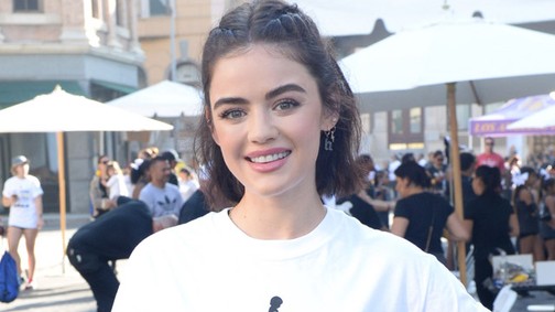 11 órán át tartott a sorozatsztár hajfestése, ilyen lett a végeredmény