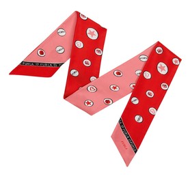 Selyemsál FURLA 21000 Ft